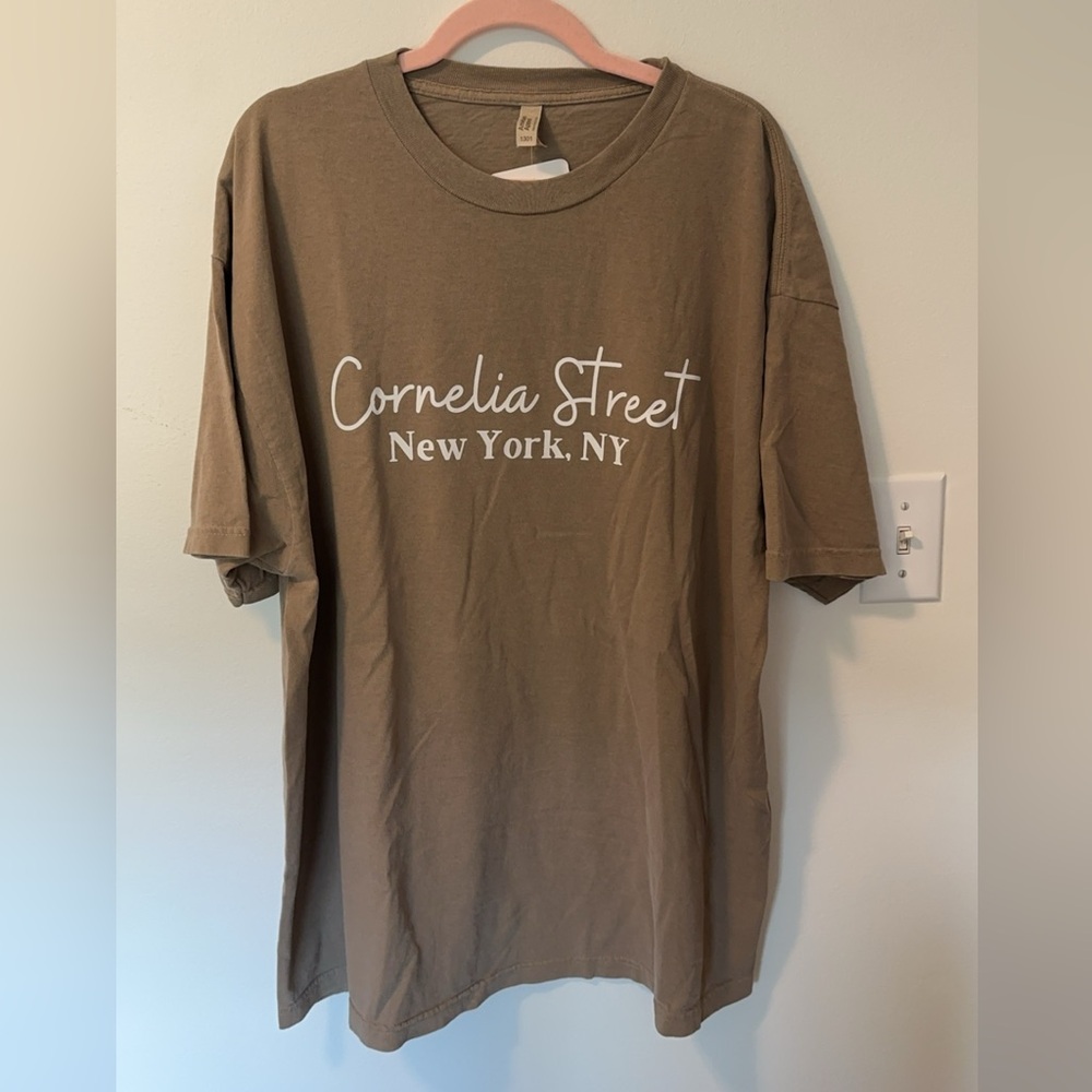 Taylor Swift T shirt